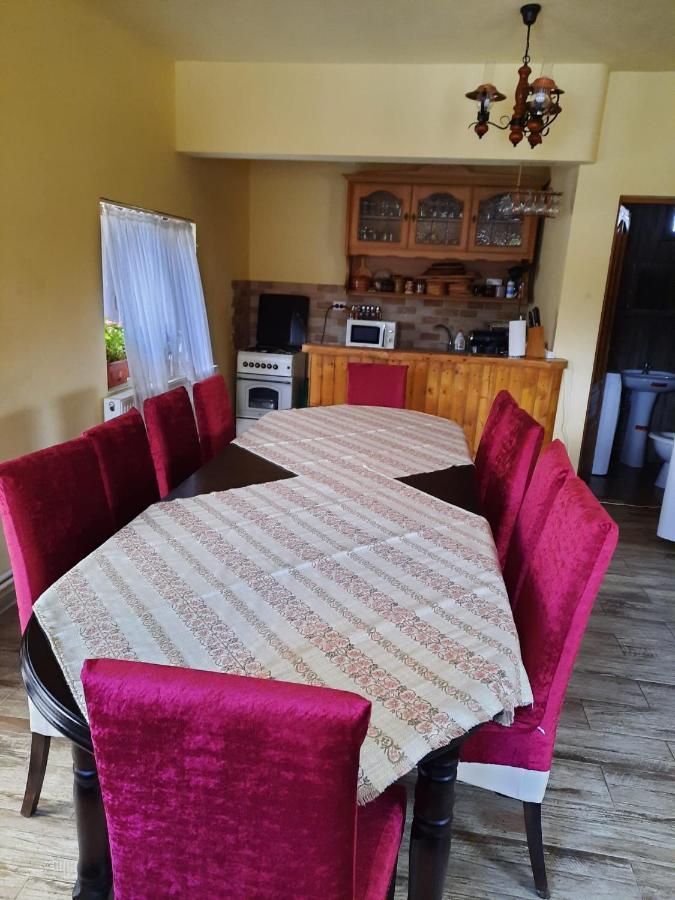 La Cascada Sipot Villa Merisor Bagian luar foto