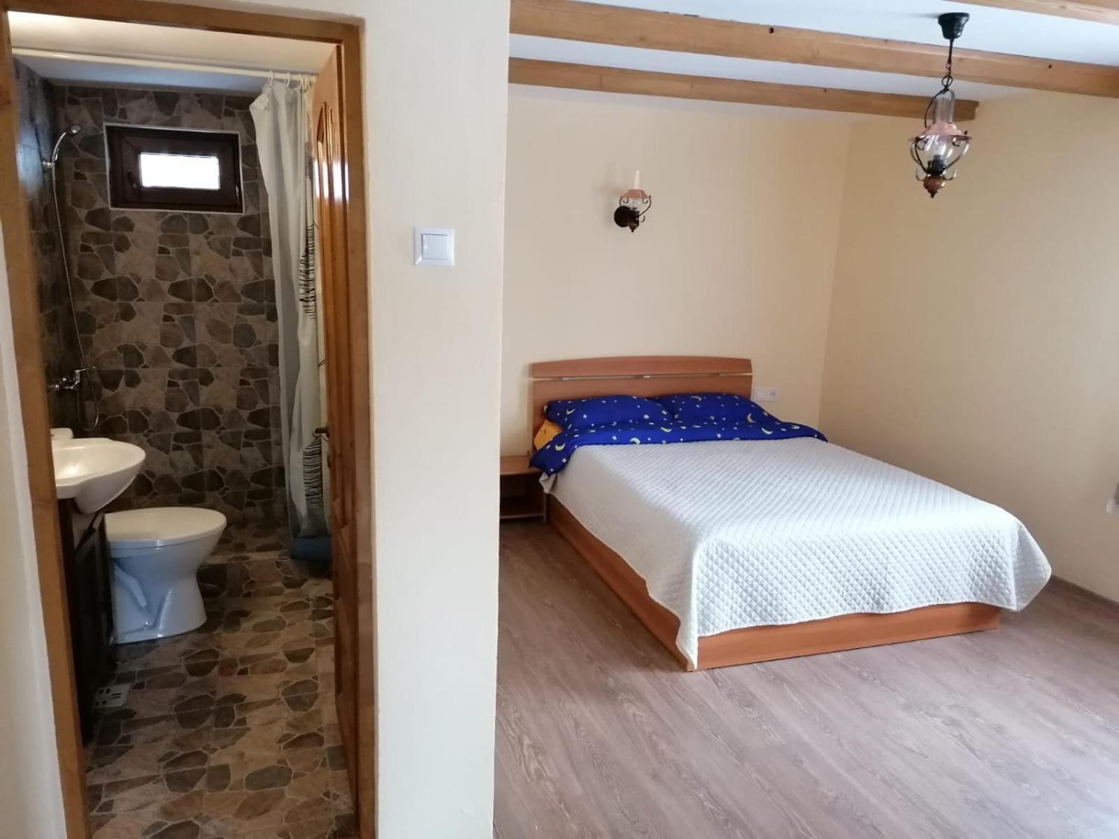 La Cascada Sipot Villa Merisor Bagian luar foto